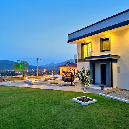 Vilă Fethiye Uzumlu Village 3 Bedroom Luxury Villa With Private Pool