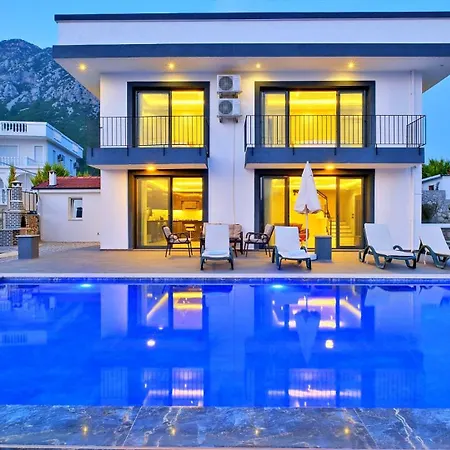 Uzumlu Village 3 Bedroom Luxury With Private Pool *